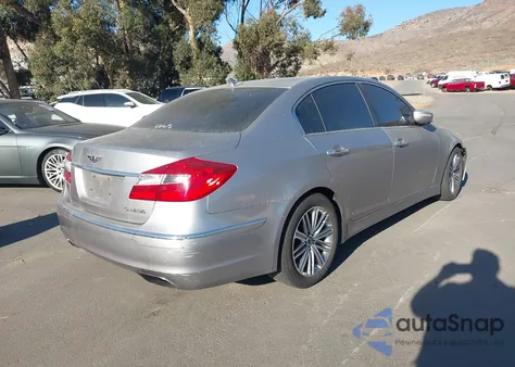 2012 Hyundai Genesis 3.8 z USA, uszkodzony, nr VIN KMHGC4DD7CU196747
